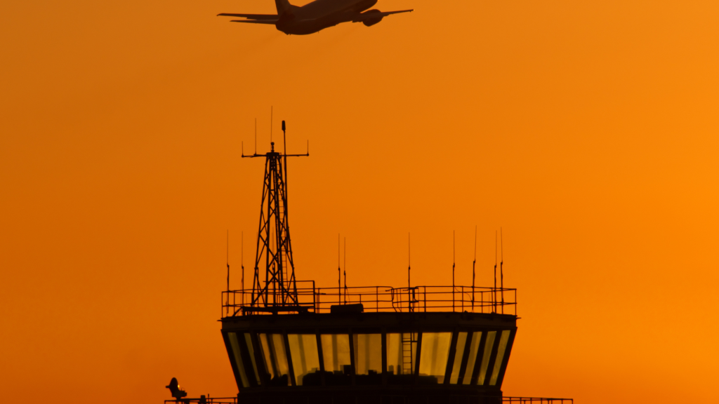 Torre di controllo al tramonto, esame TEA