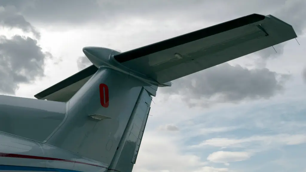 Timone al quale è collegata la pedaliera del timone